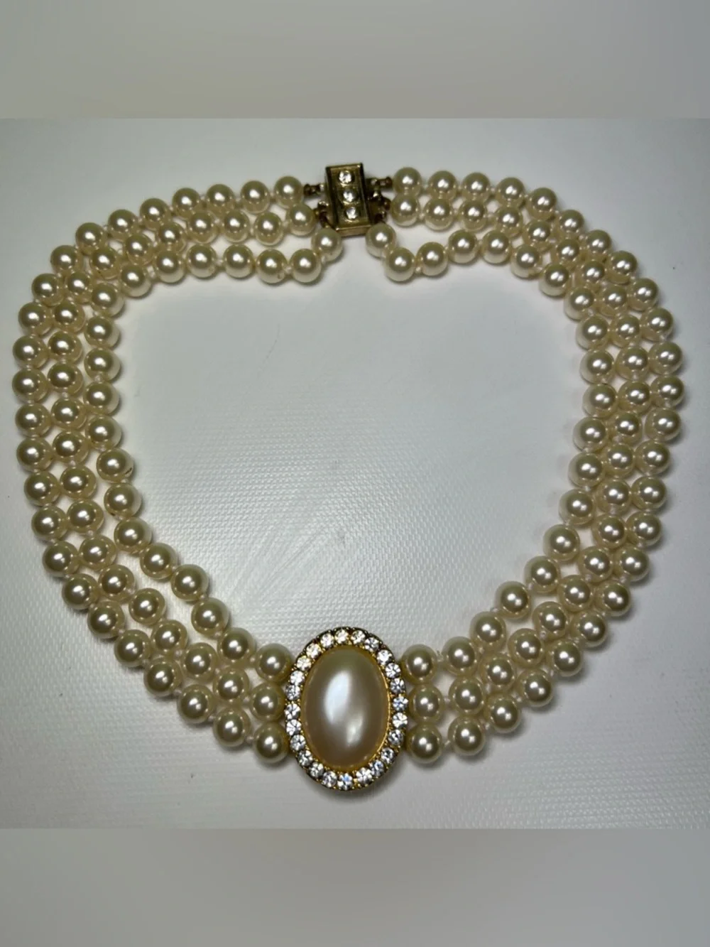 Vintage Faux Pearl Beaded 3 Strand Choker Necklace - Rhinestone Gold Tone Bridal - Picture 3 of 6